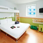 Ibis Budget Paris La Defense 2* Κουρμπεβουά