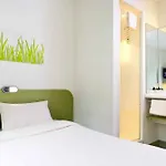 Ibis Budget Paris La Defense 2* Κουρμπεβουά