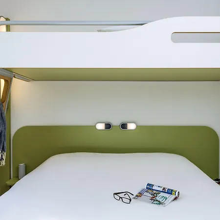 Hotel Ibis Budget Paris La Défense 2*