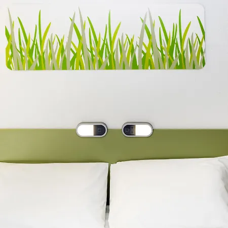 Ibis Budget Paris La Défense Hotel 2*