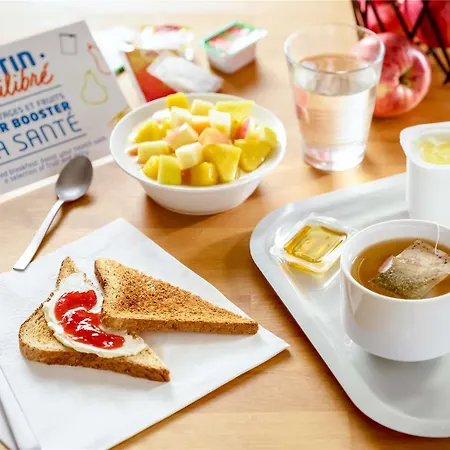 Hotel Ibis Budget Paris La Défense 2*