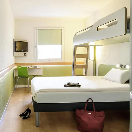 Ibis Budget Paris La Defense Κουρμπεβουά