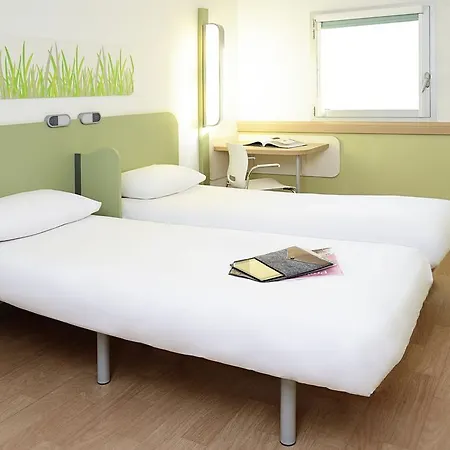 Szálloda Ibis Budget Paris La Defense Courbevoie