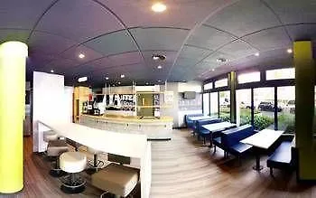 Hotel Ibis Budget Paris La Défense 2*