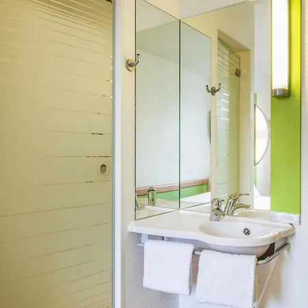 Ibis Budget Paris La Défense 2* Courbevoie
