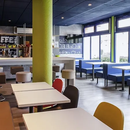 Hotel Ibis Budget Paris La Défense 2*